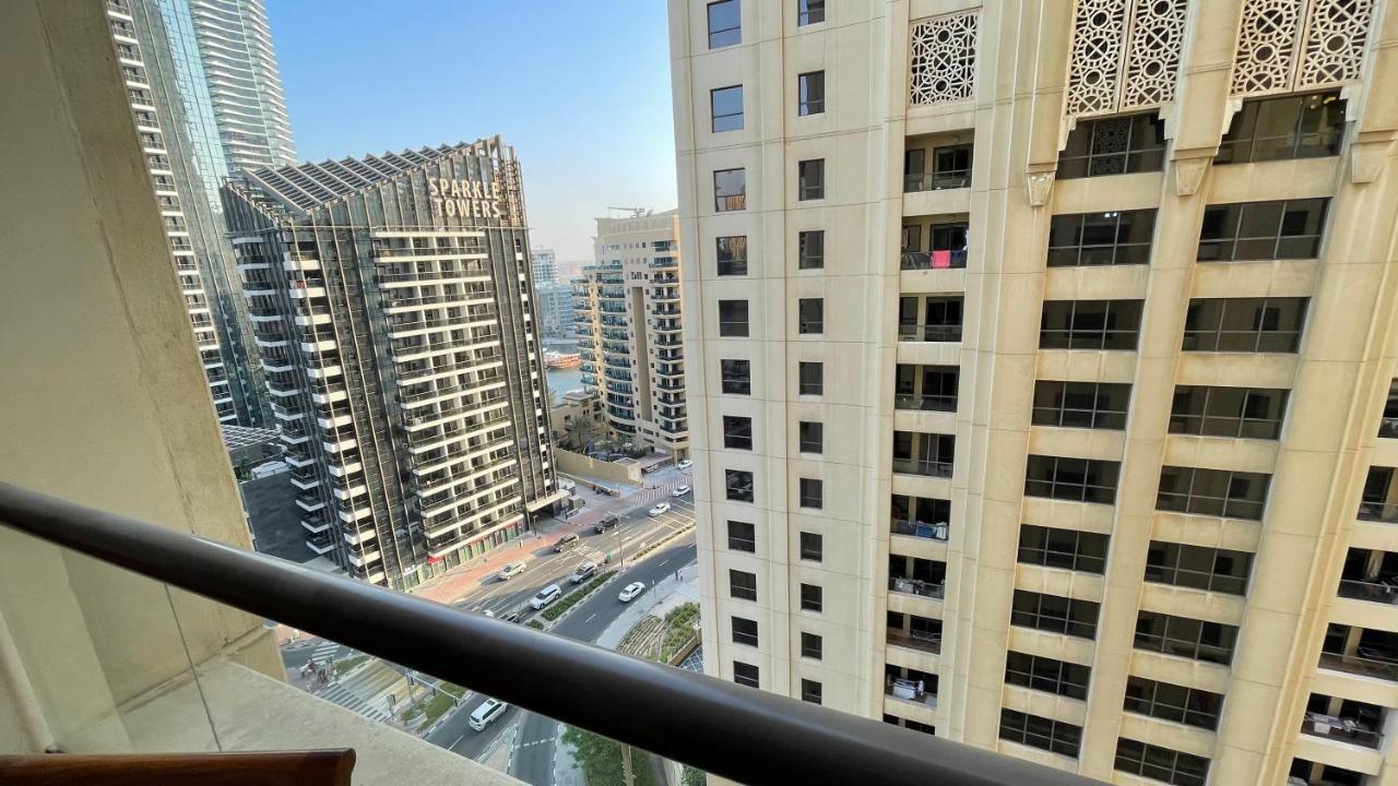 Route 66 Beach Hostel Dubai Exterior foto