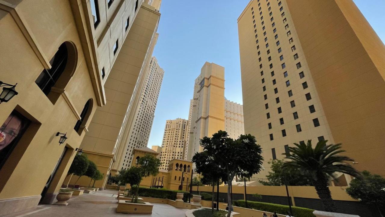 Route 66 Beach Hostel Dubai Exterior foto